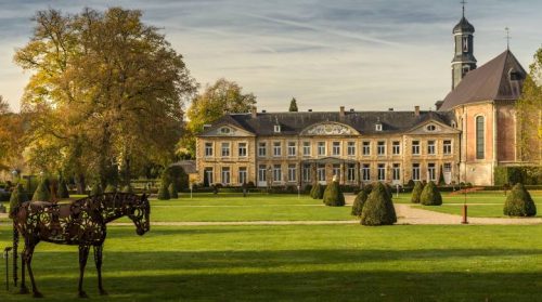 Revinate Acquires Go Moment