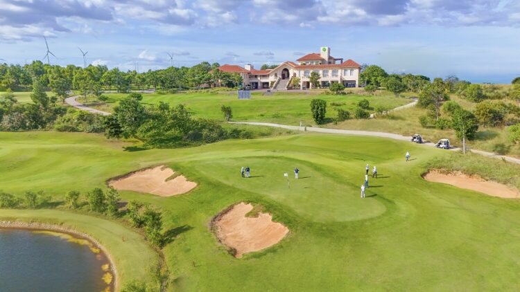 Tee Off With Exclusive Golf Packages at Azerai Resorts in Vietnam - TRAVELINDEX