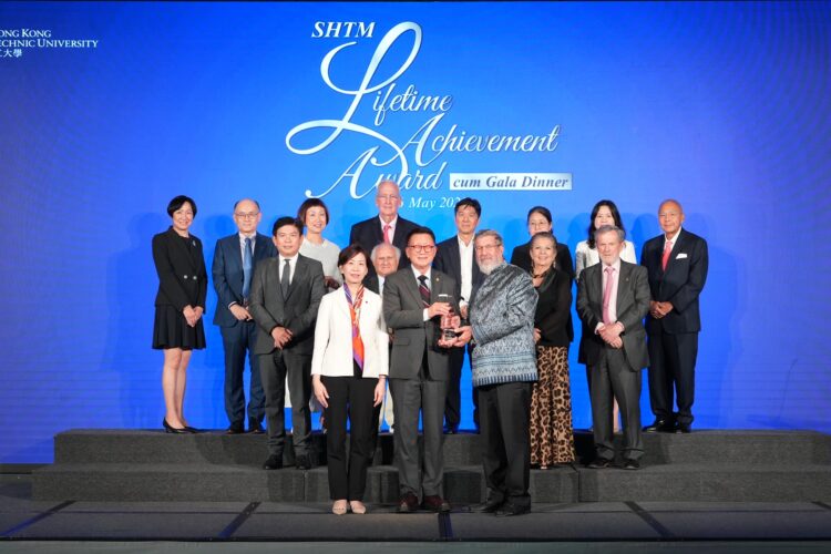 Entrepreneur William Heinecke Inducted Into Gallery of Honour - TRAVELINDEX